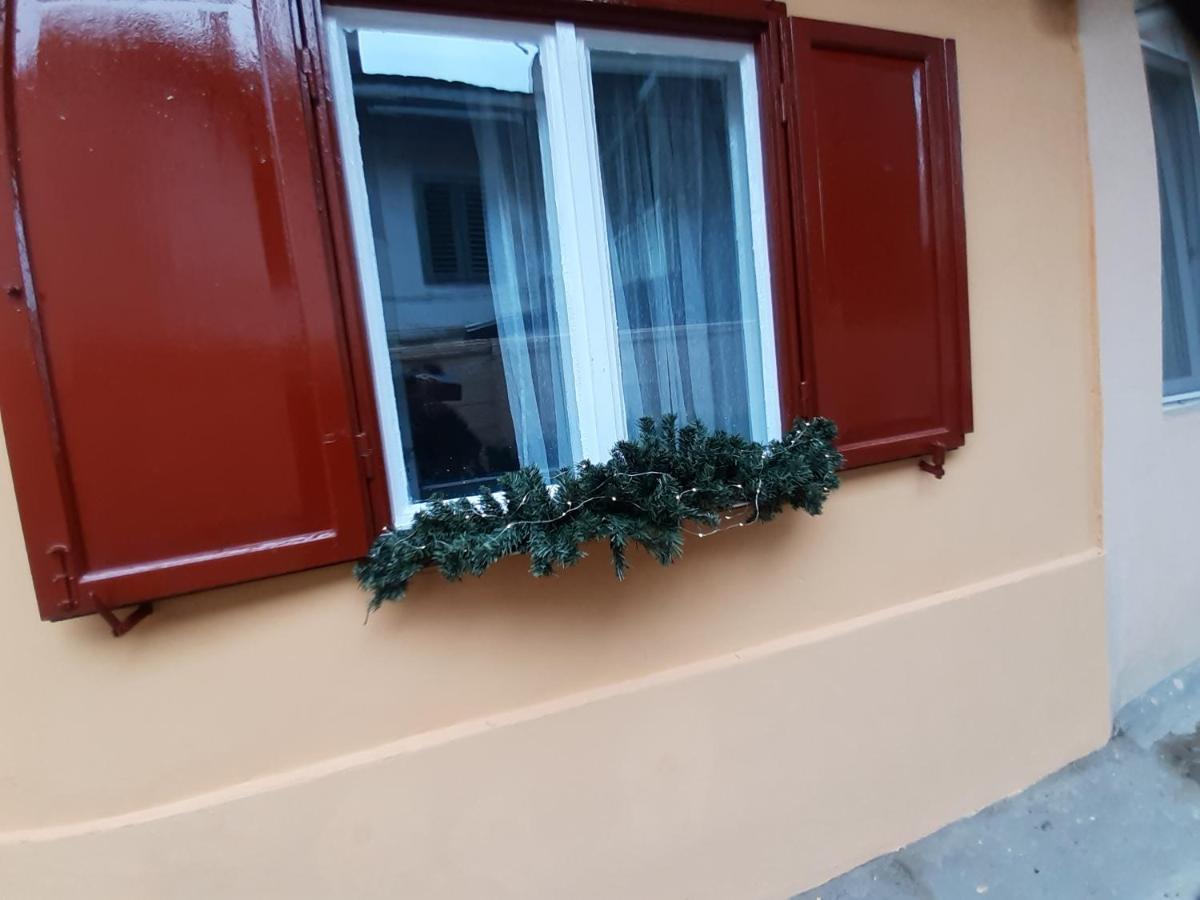 Flh - Studio Mai Cu Aroma De Cafea Si Ceai Sibiu Bagian luar foto